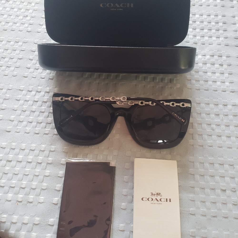 Authentic COACH sunglasses Never worn! - Picture 3 of 3